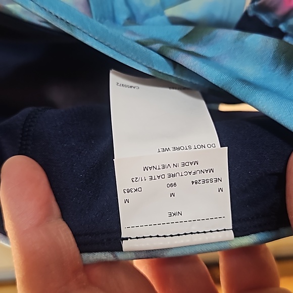 NIKE TWO PIECE BIKINI SWIMSUIT: BLUE FLORAL: NEW WITH TAGS: SIZE MEDIUM - Picture 5 of 6